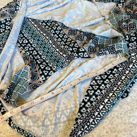 Swimsuits for all Crest Tie Front Underwire Swimdress - Picture 12 of 14